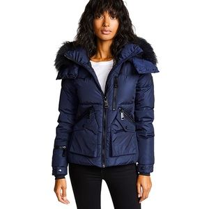 SAM.
Fur Jetset Short Down Jacket